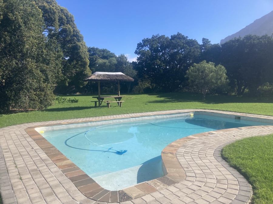 To Let 4 Bedroom Property for Rent in Blue Valley Western Cape